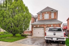 Real Estate Listing   42 TWIN STREAMS RD Whitby