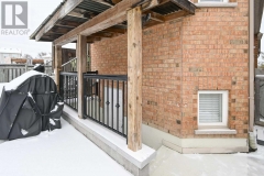 Real Estate -   30 AMANDA AVE, Whitby, Ontario - 